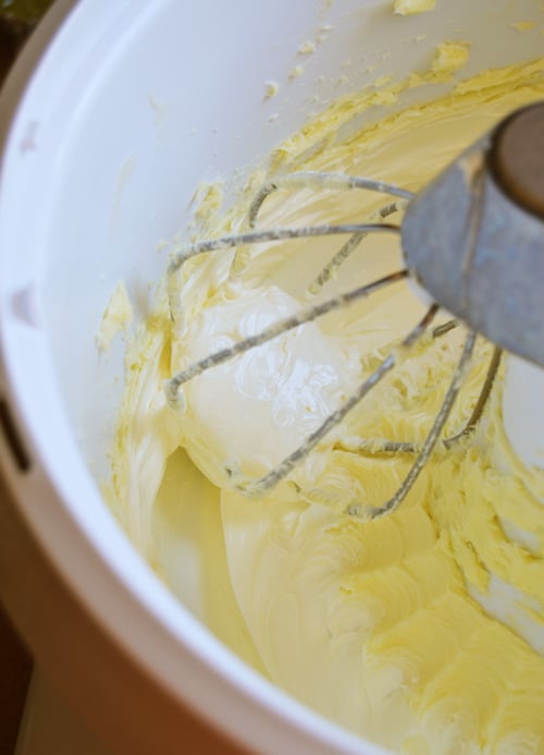 homemade-spreadable-butter3