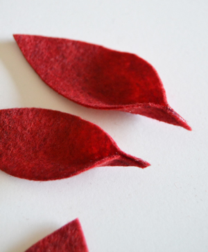 Felt Poinsettia Ornament - Easy! | Joyous Home