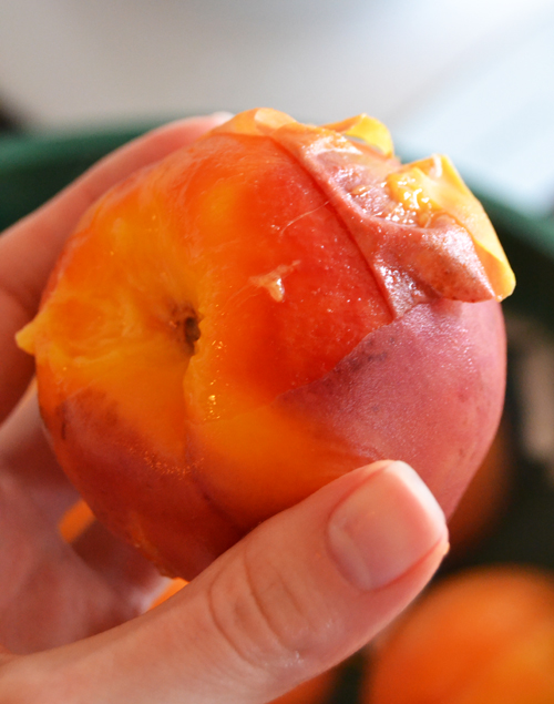 Peeling peaches