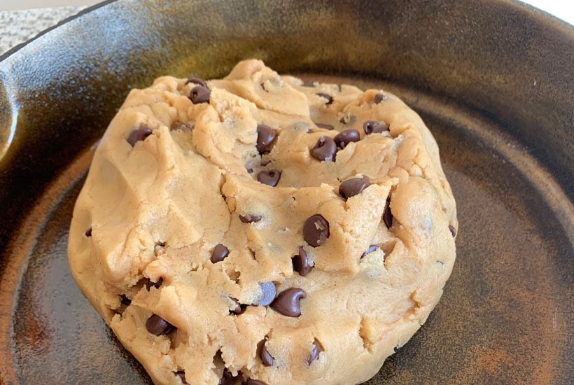 Skillet Chocolate Chip Cookie