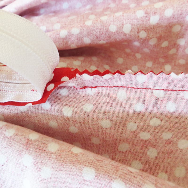 How to Sew a Zipper on a Dress
