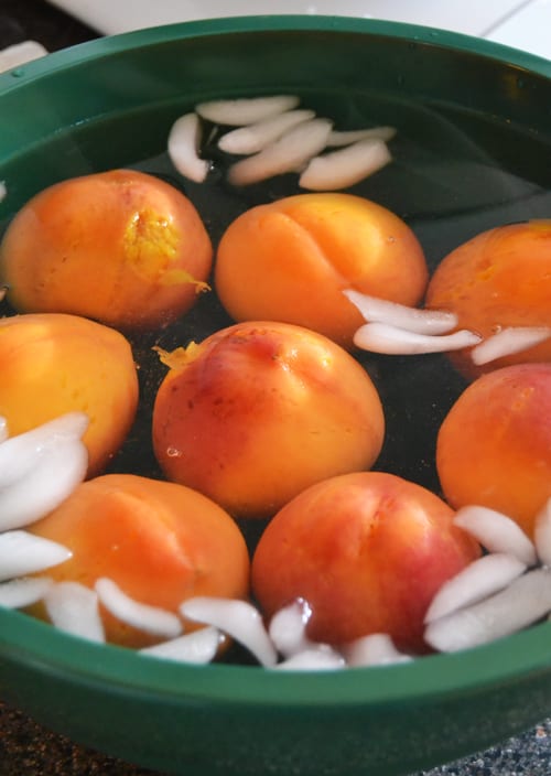 How to Peel Hot Peaches