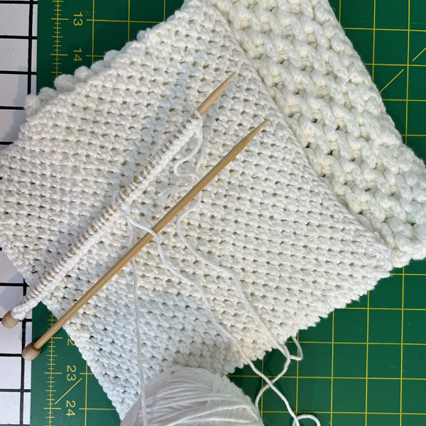 Knit an Easy Washcloth